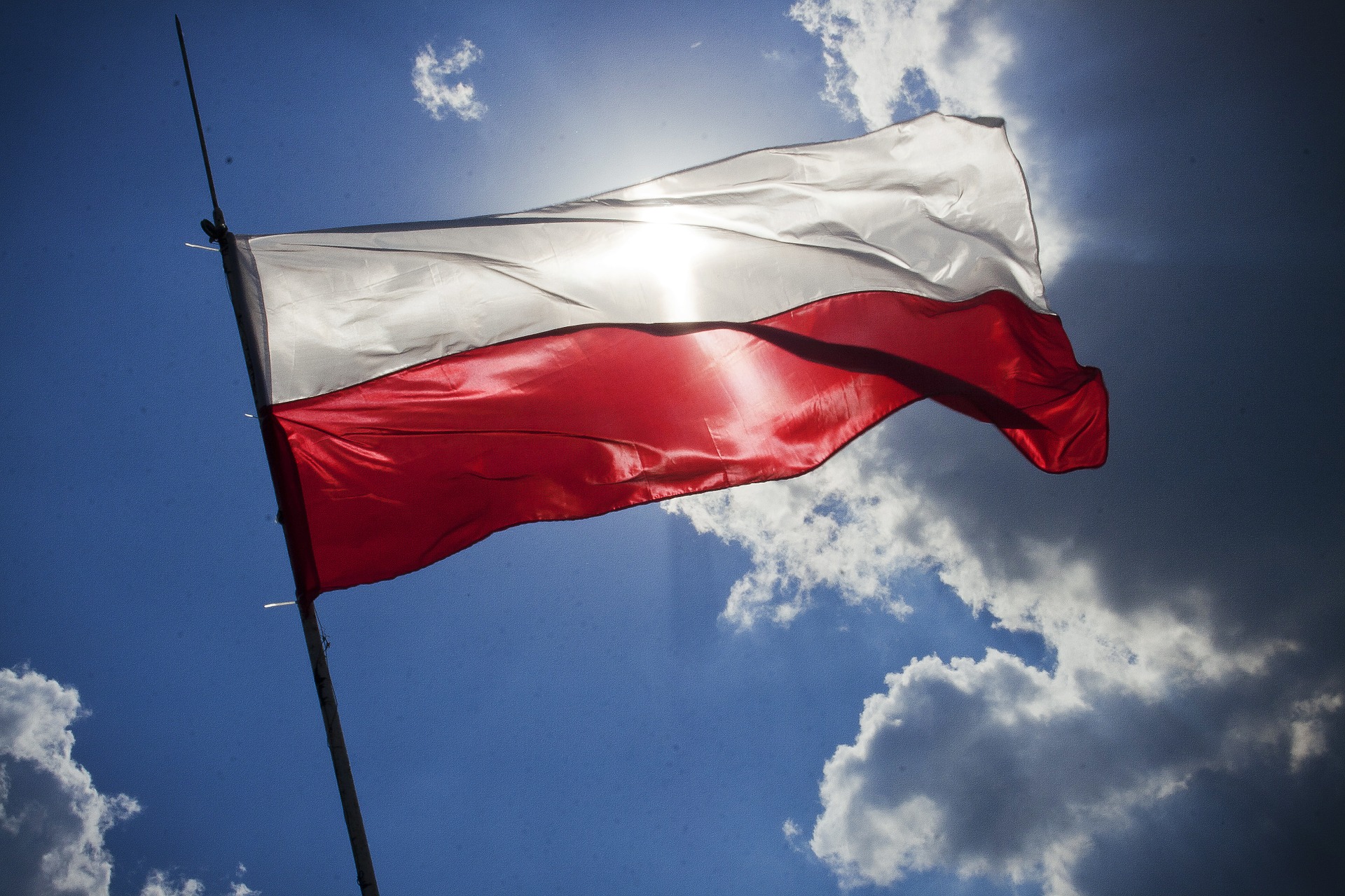 Z okazji dnia 11. listopada w Tatrach pojawiła się biało-czerwona flaga